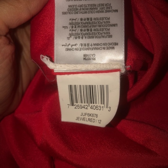 BUNDLE 2 VINCE CAMUTO, and BCBG - Picture 10 of 10